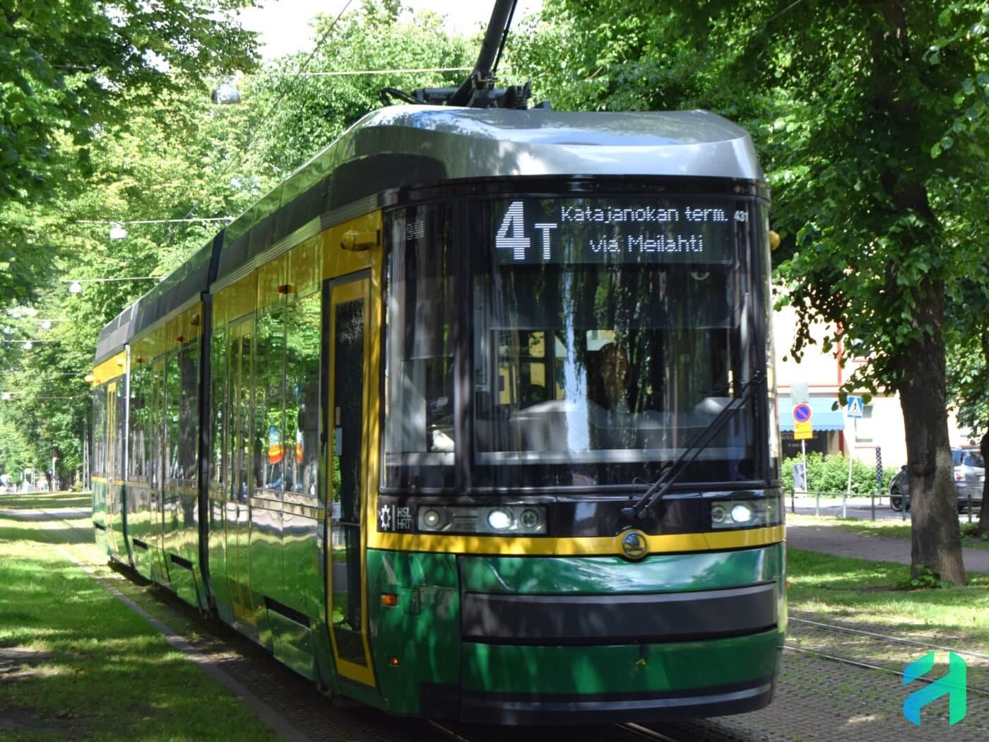 Tram in Munkkiniemi, Helsinki