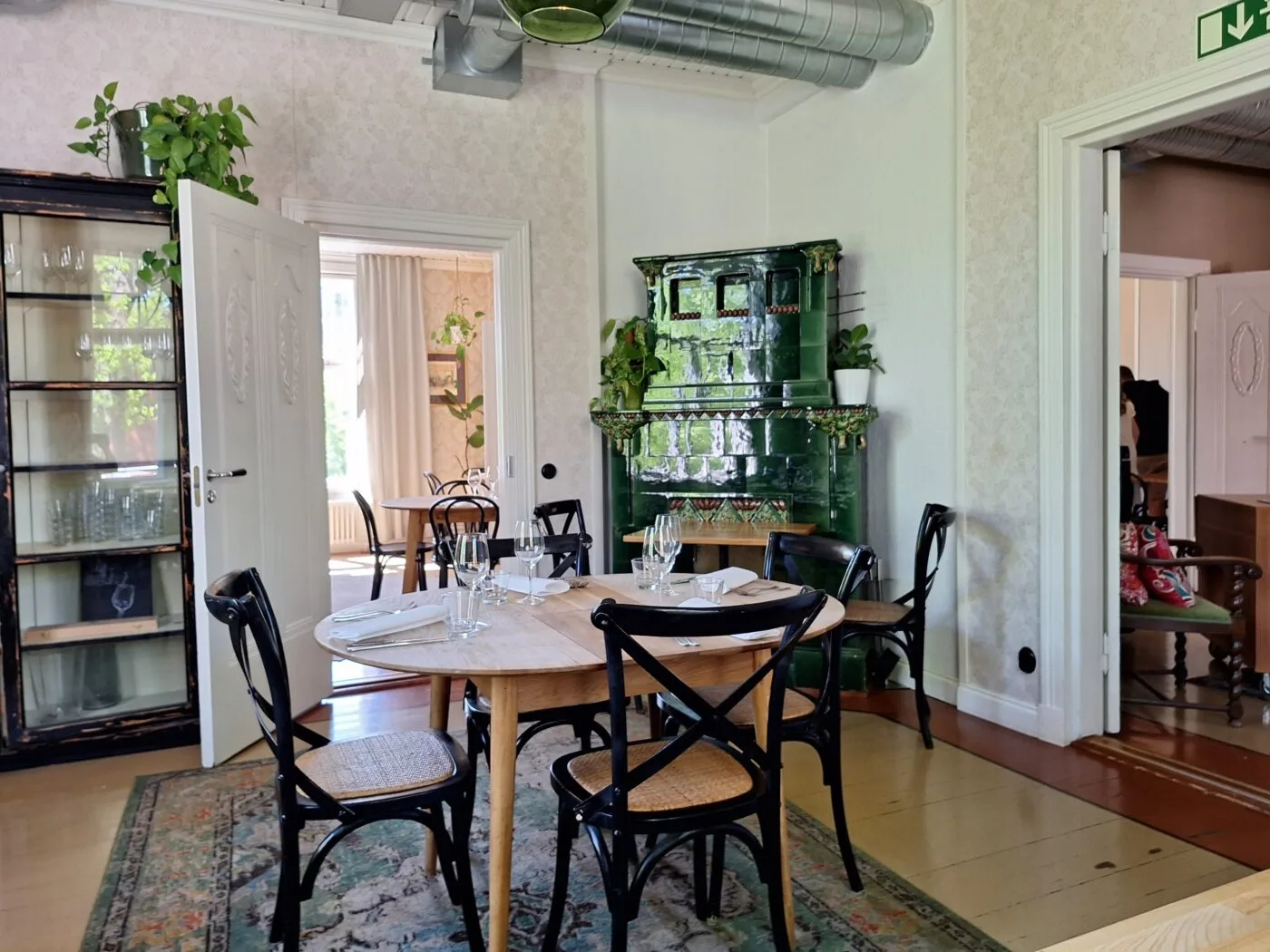 Inside Villa Lilla