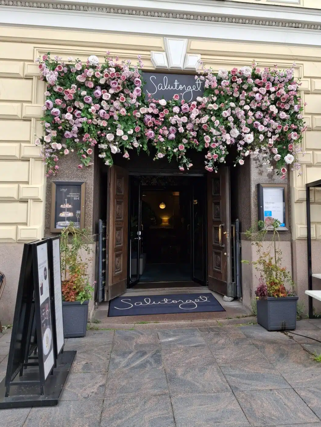 Entrance to Salutorget, one restaurants in Helsinki